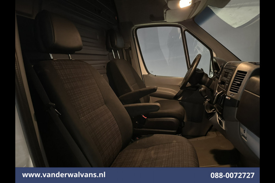 Mercedes-Benz Sprinter 316 CDI 163pk L2H2 Euro6 Airco | Cruisecontrol | 2800kg Trekhaak Parkeersensoren