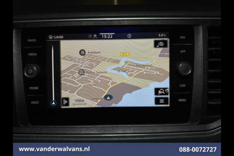 Volkswagen Crafter 2.0 TDI 141pk L3H2 L2H1 Euro6 Airco | 3000kg Trekhaak | Camera | Navigatie | Apple Carplay Android Auto, Cruisecontrol, Parkeersensoren, Dakdragers, Bijrijdersbank