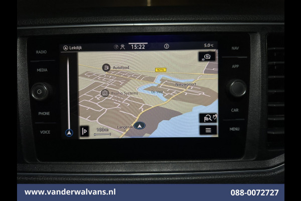 Volkswagen Crafter 2.0 TDI 141pk L3H2 L2H1 Euro6 Airco | 3000kg Trekhaak | Camera | Navigatie | Apple Carplay Android Auto, Cruisecontrol, Parkeersensoren, Dakdragers, Bijrijdersbank