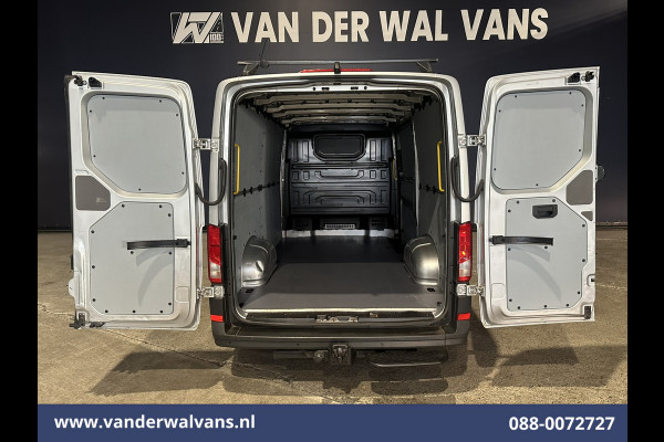 Volkswagen Crafter 2.0 TDI 141pk L3H2 L2H1 Euro6 Airco | 3000kg Trekhaak | Camera | Navigatie | Apple Carplay Android Auto, Cruisecontrol, Parkeersensoren, Dakdragers, Bijrijdersbank