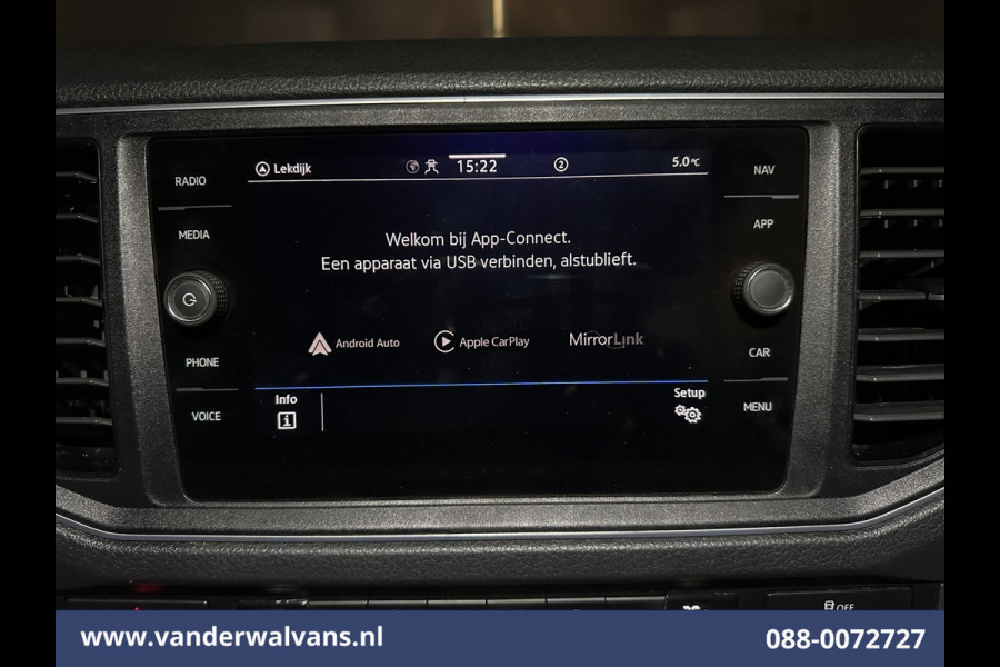 Volkswagen Crafter 2.0 TDI 141pk L3H2 L2H1 Euro6 Airco | 3000kg Trekhaak | Camera | Navigatie | Apple Carplay Android Auto, Cruisecontrol, Parkeersensoren, Dakdragers, Bijrijdersbank