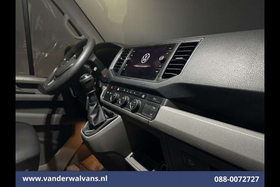Volkswagen Crafter 2.0 TDI 141pk L3H2 L2H1 Euro6 Airco | 3000kg Trekhaak | Camera | Navigatie | Apple Carplay Android Auto, Cruisecontrol, Parkeersensoren, Dakdragers, Bijrijdersbank
