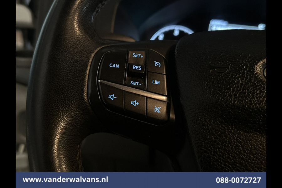 Ford Transit Custom 2.0 TDCI 130pk L1H1 Euro6 Airco | Camera | LED | Cruisecontrol | Apple Carplay | 2500kg Trekhaak Android Auto, Parkeersensoren, Stoelverwarming, Verwarmde voorruit, Bijrijdersbank