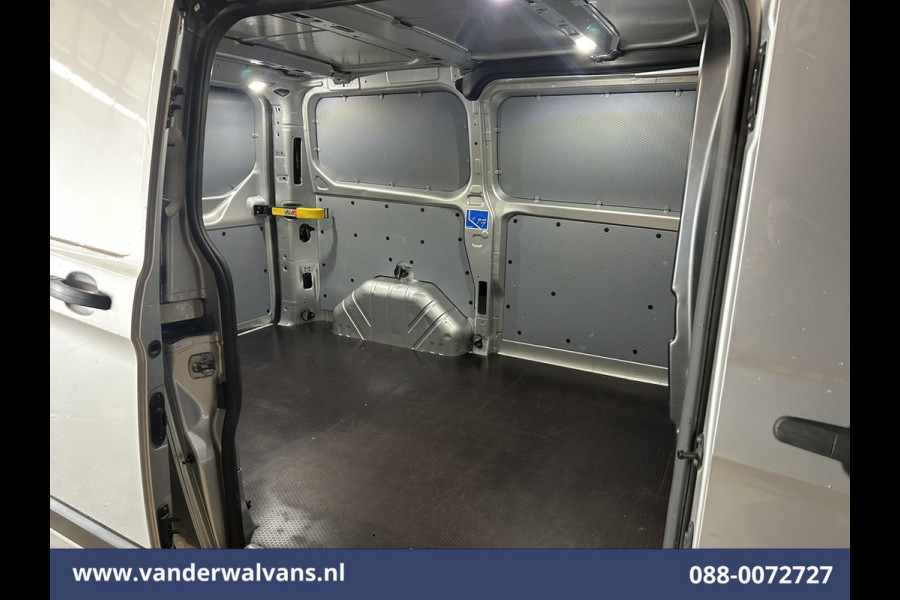 Ford Transit Custom 2.0 TDCI 130pk L1H1 Euro6 Airco | Camera | LED | Cruisecontrol | Apple Carplay | 2500kg Trekhaak Android Auto, Parkeersensoren, Stoelverwarming, Verwarmde voorruit, Bijrijdersbank