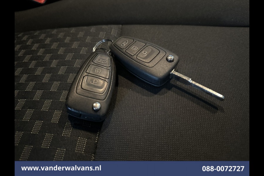 Ford Transit Custom 2.0 TDCI 130pk L1H1 Euro6 Airco | Camera | LED | Cruisecontrol | Apple Carplay | 2500kg Trekhaak Android Auto, Parkeersensoren, Stoelverwarming, Verwarmde voorruit, Bijrijdersbank