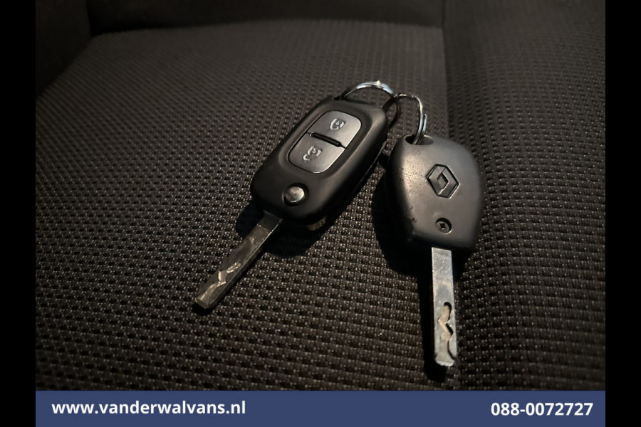 Renault Master 2.3 dCi 136pk L2H2 Euro6 Airco | Camera | Navigatie | Cruisecontrol | 2500kg Trekhaak | Bijrijdersbank,  Parkeersensoren