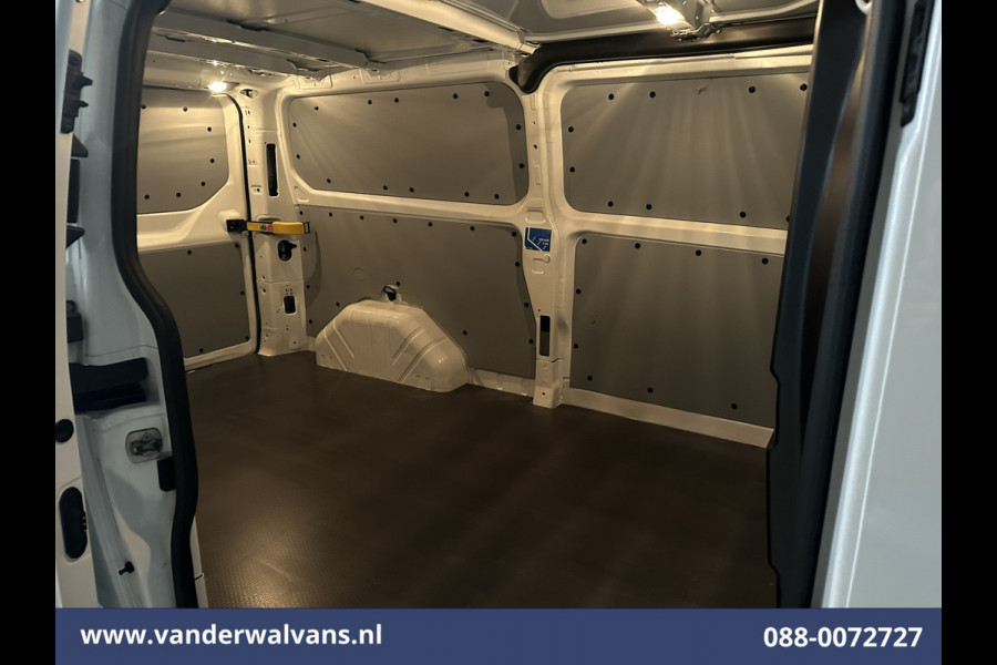 Ford Transit Custom 2.0 TDCI L2H1 Euro6 Airco | Camera | Navigatie | LED | Apple Carplay | Cruisecontrol Android Auto, Verwarmde voorruit, Parkeersensoren, Bijrijdersbank, 2670kg trekvermogen