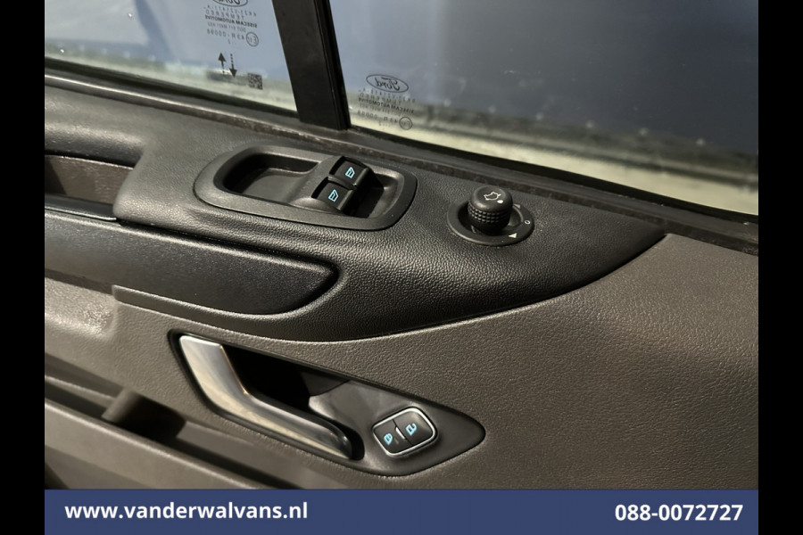 Ford Transit Custom 2.0 TDCI L2H1 Euro6 Airco | Camera | Navigatie | LED | Apple Carplay | Cruisecontrol Android Auto, Verwarmde voorruit, Parkeersensoren, Bijrijdersbank, 2670kg trekvermogen