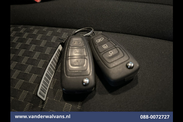 Ford Transit Custom 2.0 TDCI L2H1 Euro6 Airco | Camera | Navigatie | LED | Apple Carplay | Cruisecontrol Android Auto, Verwarmde voorruit, Parkeersensoren, Bijrijdersbank, 2670kg trekvermogen