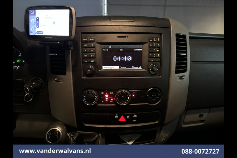 Mercedes-Benz Sprinter 316 CDI 163 pk L2H2 Euro6 Airco | Omvormer | Camera | 2800kg Trekhaak Cruisecontrol, Chauffeursstoel