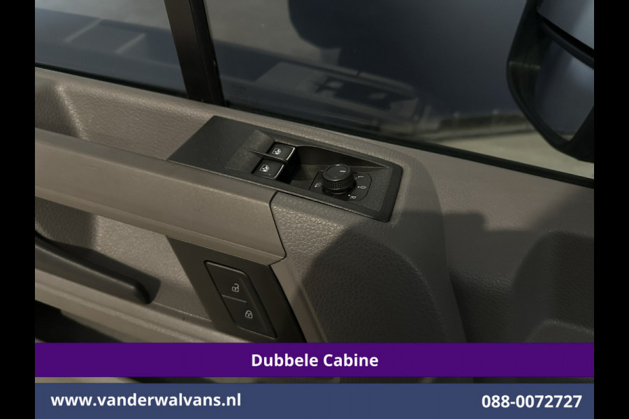 Volkswagen Crafter 2.0 TDI 140 pk Pick up Open laadbak Dubbele Cabine Euro6 Airco | 7-Zits | Navigatie | 2800kg Trekhaak Apple Carplay, Android Auto, Cruisecontrol, Chauffeursstoel