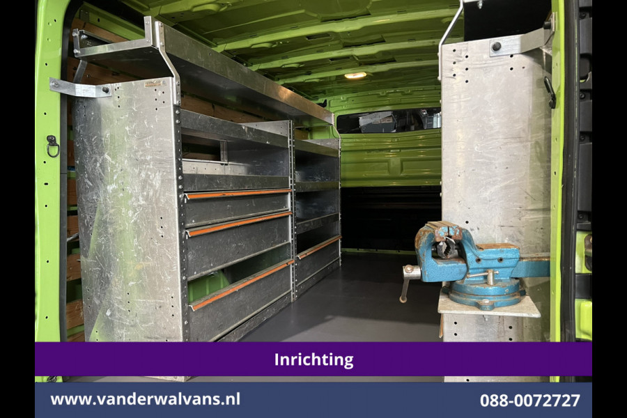 Renault Trafic 1.6 dCi L2H1 inrichting Euro6 Airco | Imperiaal | Trekhaak | Navigatie | Parkeersensoren | Bijrijdersbank Cruisecontrol