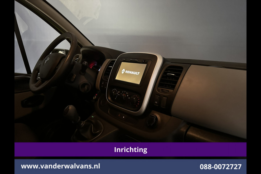 Renault Trafic 1.6 dCi L2H1 inrichting Euro6 Airco | Imperiaal | Trekhaak | Navigatie | Parkeersensoren | Bijrijdersbank Cruisecontrol