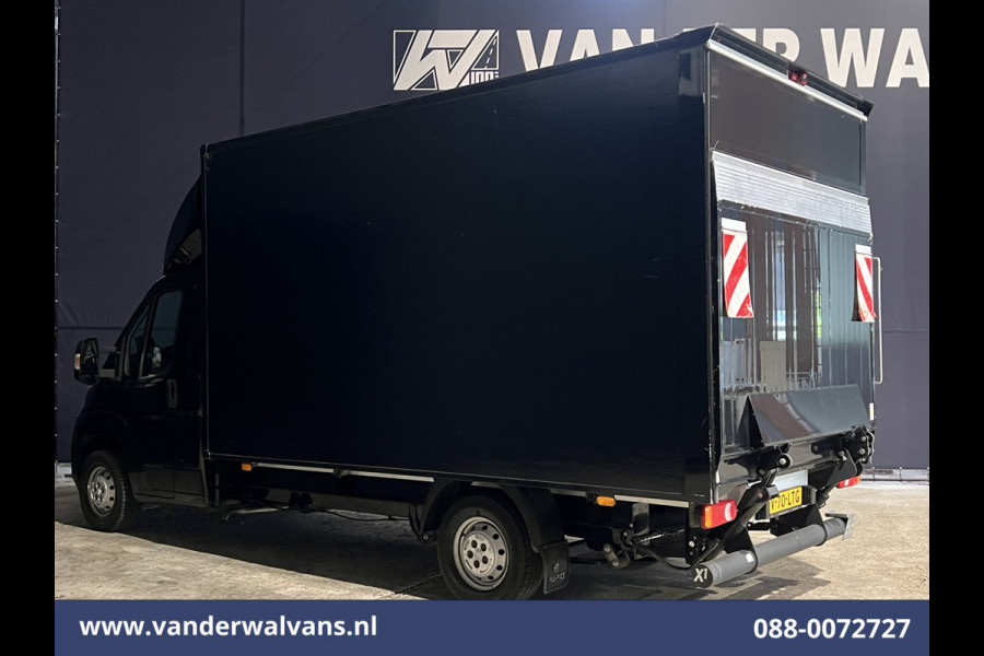 Peugeot Boxer 2.0 BlueHDI 141pk Bakwagen Laadklep Euro6 Airco | Camera | Cruisecontrol | Chauffeursstoel Bijrijdersbank