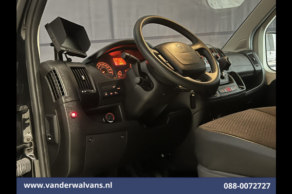 Peugeot Boxer 2.0 BlueHDI 141pk Bakwagen Laadklep Euro6 Airco | Camera | Cruisecontrol | Chauffeursstoel Bijrijdersbank