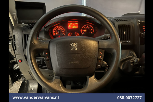 Peugeot Boxer 2.0 BlueHDI 141pk Bakwagen Laadklep Euro6 Airco | Camera | Cruisecontrol | Chauffeursstoel Bijrijdersbank