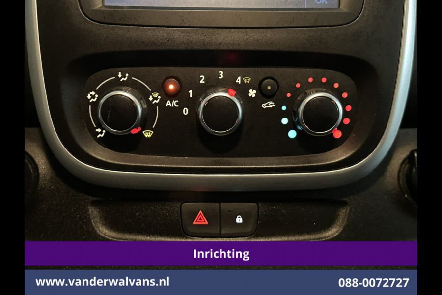 Renault Trafic 1.6 dCi L1H1 inrichting Euro6 Airco | Imperiaal | Trekhaak | Navigatie | Cruisecontrol | LED | Parkeersensoren Bijrijdersbank