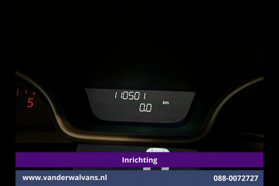 Renault Trafic 1.6 dCi L1H1 inrichting Euro6 Airco | Imperiaal | Trekhaak | Navigatie | Cruisecontrol | LED | Parkeersensoren Bijrijdersbank