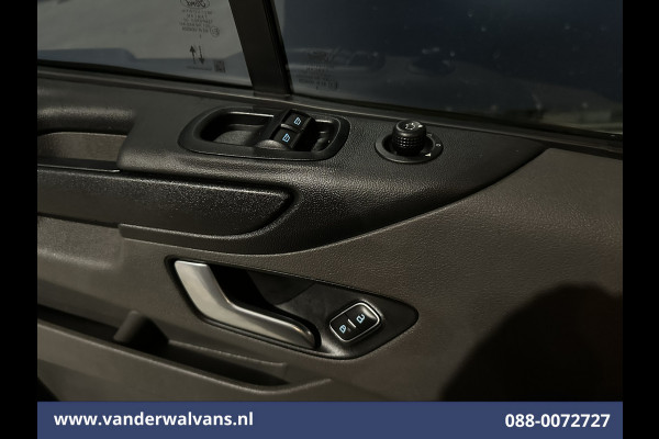 Ford Transit Custom 2.0 TDCI 130 pk L2H1 Euro6 Airco | Android Auto | Cruisecontrol | Multimedia scherm | Parkeersensoren Verwarmde voorruit, Stoelverwarming, 2800kg trekvermogen, Bijrijdersbank