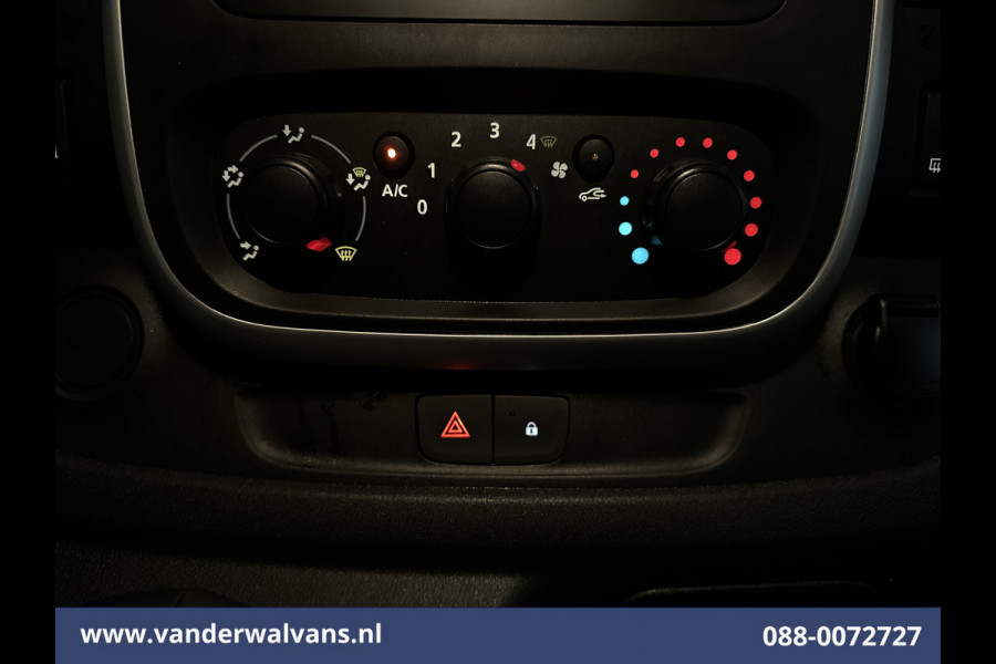 Renault Trafic 1.6 dCi L1H1 Euro6 Airco | Navigatie | Cruisecontrol | Trekhaak | Parkeersensoren Bijrijdersbank