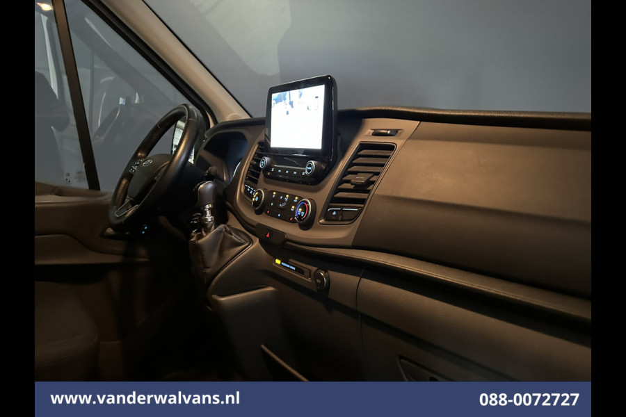 Ford Transit 2.0 TDCI 131pk L3H2 Euro6 Airco | Apple Carplay | Camera | Navigatie | Stoelverwarming | Cruisecontrol Parkeersensoren, Android Auto, Verwarmde voorruit, Bijrijdersbank Ford Transit 2.0 TDCI 131pk L3H2 Euro6 Airco | Apple Carplay | Camera | Navigatie | Stoelverwarming | Cruisecontrol Parkeersensoren, Android Auto, Verwarmde voorruit, Bijrijdersbank