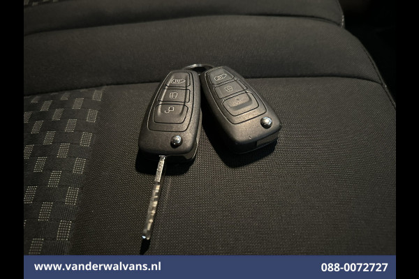 Ford Transit 2.0 TDCI 131pk L3H2 Euro6 Airco | Apple Carplay | Camera | Navigatie | Stoelverwarming | Cruisecontrol Parkeersensoren, Android Auto, Verwarmde voorruit, Bijrijdersbank Ford Transit 2.0 TDCI 131pk L3H2 Euro6 Airco | Apple Carplay | Camera | Navigatie | Stoelverwarming | Cruisecontrol Parkeersensoren, Android Auto, Verwarmde voorruit, Bijrijdersbank