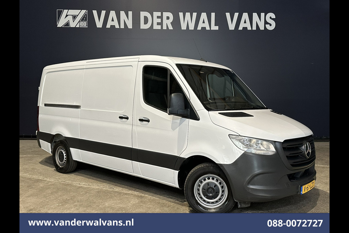 Mercedes-Benz Sprinter 314 CDI 143pk L2H1 Euro6 Airco | Camera | Apple Carplay | Android Auto Mbux, Trekhaak, Bijrijdersbank Mercedes-Benz Sprinter 314 CDI 143pk L2H1 Euro6 Airco | Camera | Apple Carplay | Android Auto Mbux, Trekhaak, Bijrijdersbank