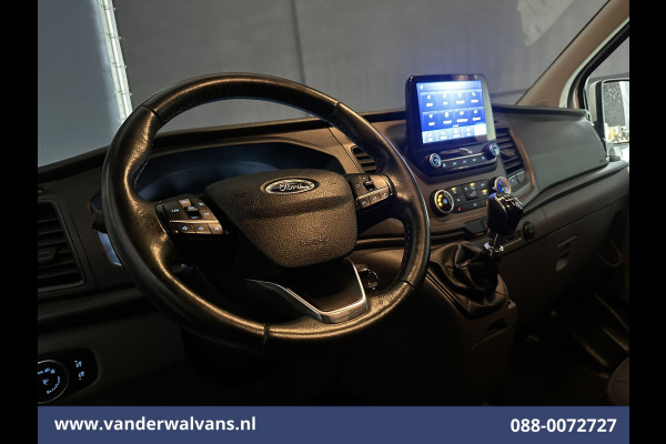 Ford Transit Custom 2.0 TDCI L2H1 Euro6 Airco | Navigatie | Camera | LED | Cruisecontrol | Verwarmde voorruit 2800kg trekvermogen, Stoelverwarming, Parkeersensoren, Bijrijdersbank