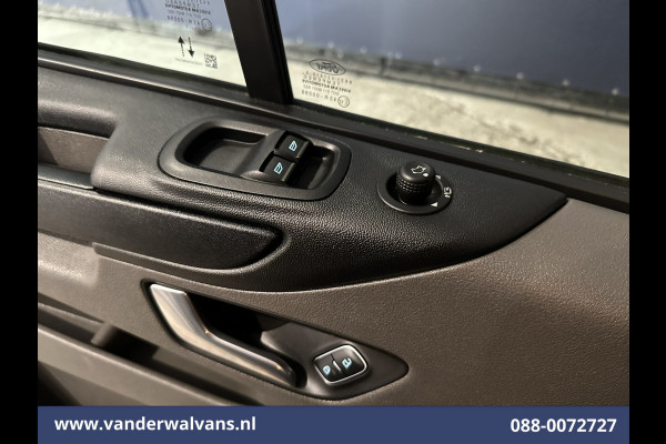 Ford Transit Custom 2.0 TDCI L2H1 Euro6 Airco | Navigatie | Camera | LED | Cruisecontrol | Verwarmde voorruit 2800kg trekvermogen, Stoelverwarming, Parkeersensoren, Bijrijdersbank