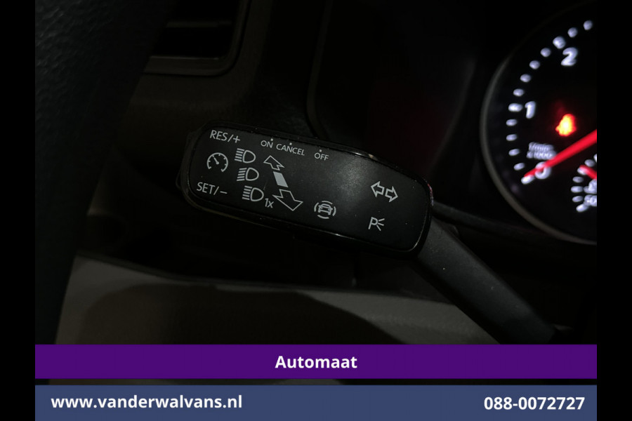 Volkswagen Crafter 2.0 TDI 141pk Automaat L3H3 L2H2 Euro6 Airco | Massagestoel | Camera | Navigatie | 3000kg Trekhaak | Cruisecontrol Chauffeursstoel, Parkeersensoren, Stoelverwarming, Bijrijdersbank