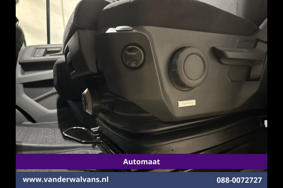 Volkswagen Crafter 2.0 TDI 141pk Automaat L3H3 L2H2 Euro6 Airco | Massagestoel | Camera | Navigatie | 3000kg Trekhaak | Cruisecontrol Chauffeursstoel, Parkeersensoren, Stoelverwarming, Bijrijdersbank