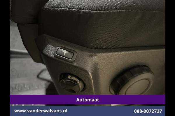 Volkswagen Crafter 2.0 TDI 141pk Automaat L3H3 L2H2 Euro6 Airco | Massagestoel | Camera | Navigatie | 3000kg Trekhaak | Cruisecontrol Chauffeursstoel, Parkeersensoren, Stoelverwarming, Bijrijdersbank