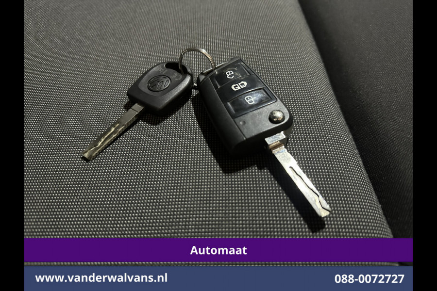 Volkswagen Crafter 2.0 TDI 141pk Automaat L3H3 L2H2 Euro6 Airco | Massagestoel | Camera | Navigatie | 3000kg Trekhaak | Cruisecontrol Chauffeursstoel, Parkeersensoren, Stoelverwarming, Bijrijdersbank