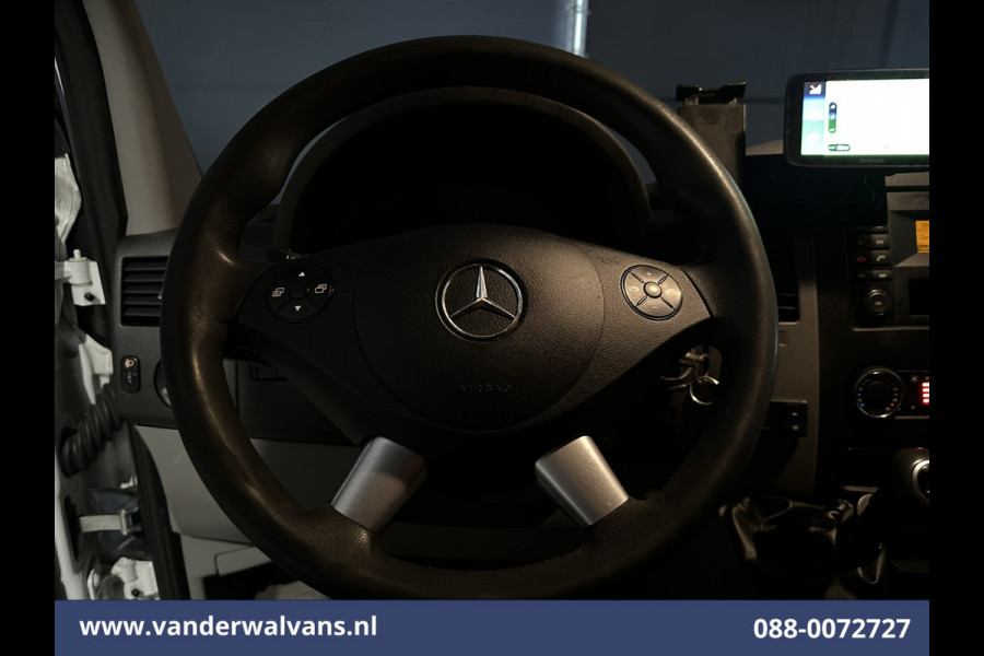 Mercedes-Benz Sprinter 316 CDI 164pk L2H2 Euro6 Airco | 2800kg Trekhaak | Cruisecontrol, Parkeersensoren, Chauffeursstoel