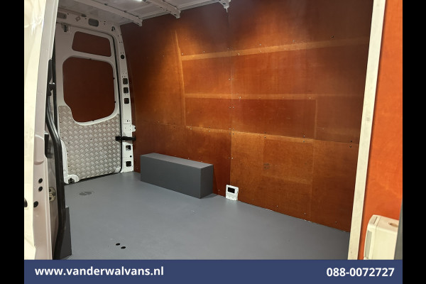 Mercedes-Benz Sprinter 316 CDI 164pk L2H2 Euro6 Airco | 2800kg Trekhaak | Cruisecontrol, Parkeersensoren, Chauffeursstoel