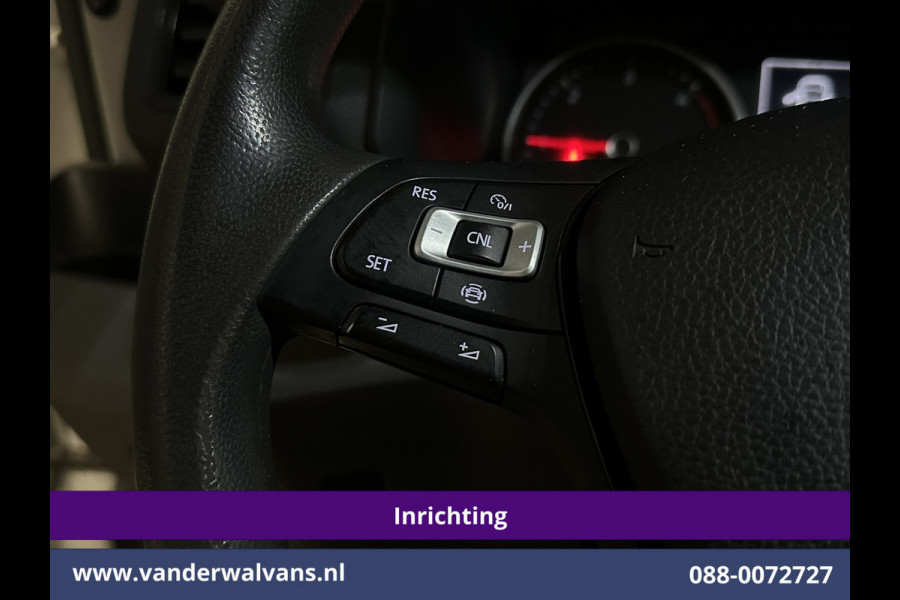 Volkswagen Crafter 2.0 TDI 177pk 3500kg Trekhaak Achterwiel aandrijving L3H3 L2H2 Inrichting Euro6 Airco | Camera | Navigatie | Apple Carplay Android Auto, Cruiscontrol, Chauffeursstoel, Verwarmde Voorruit, Parkeersensoren