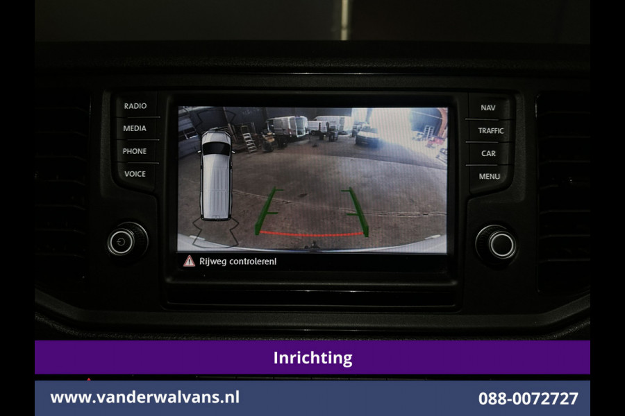 Volkswagen Crafter 2.0 TDI 177pk 3500kg Trekhaak Achterwiel aandrijving L3H3 L2H2 Inrichting Euro6 Airco | Camera | Navigatie | Apple Carplay Android Auto, Cruiscontrol, Chauffeursstoel, Verwarmde Voorruit, Parkeersensoren