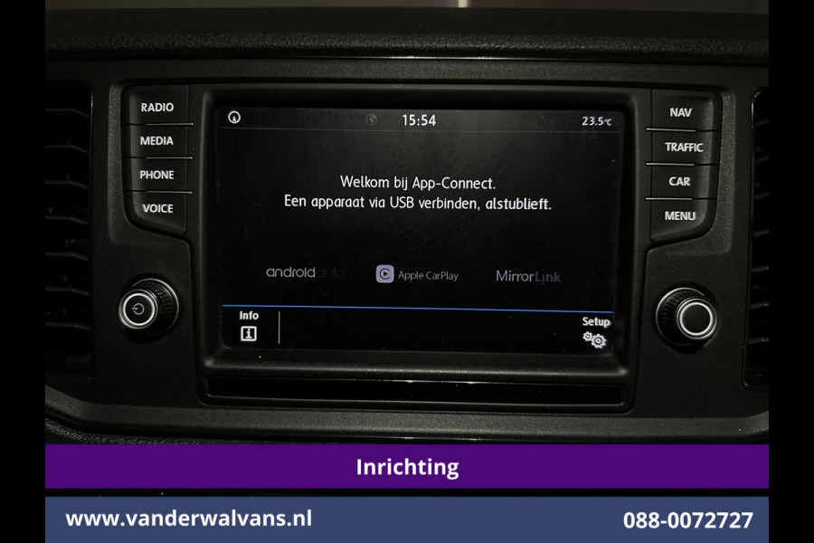 Volkswagen Crafter 2.0 TDI 177pk 3500kg Trekhaak Achterwiel aandrijving L3H3 L2H2 Inrichting Euro6 Airco | Camera | Navigatie | Apple Carplay Android Auto, Cruiscontrol, Chauffeursstoel, Verwarmde Voorruit, Parkeersensoren