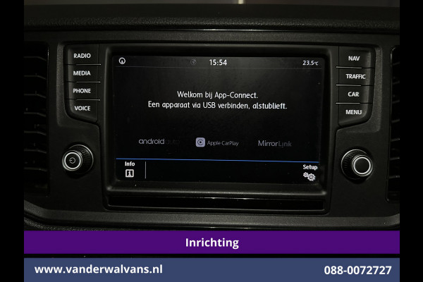 Volkswagen Crafter 2.0 TDI 177pk 3500kg Trekhaak Achterwiel aandrijving L3H3 L2H2 Inrichting Euro6 Airco | Camera | Navigatie | Apple Carplay Android Auto, Cruiscontrol, Chauffeursstoel, Verwarmde Voorruit, Parkeersensoren