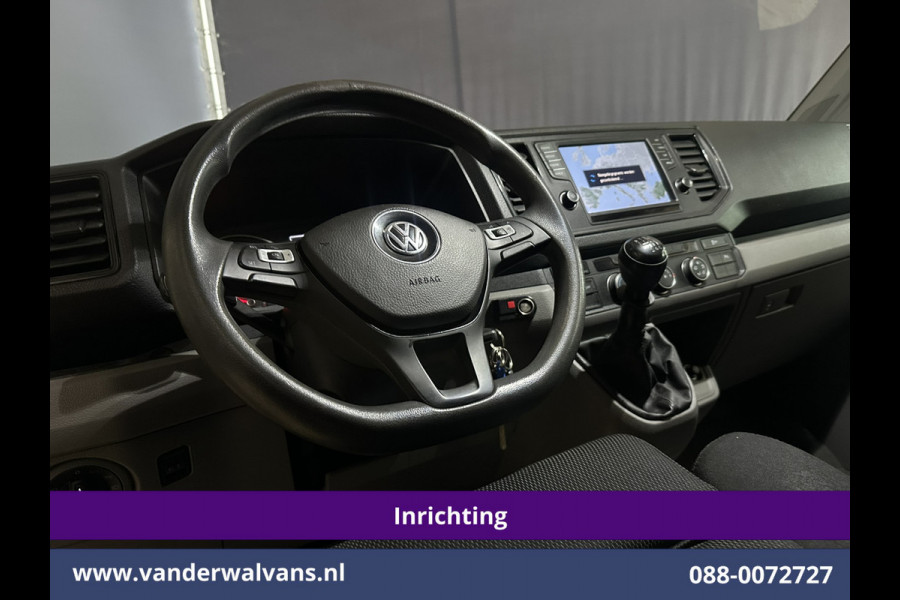 Volkswagen Crafter 2.0 TDI 177pk 3500kg Trekhaak Achterwiel aandrijving L3H3 L2H2 Inrichting Euro6 Airco | Camera | Navigatie | Apple Carplay Android Auto, Cruiscontrol, Chauffeursstoel, Verwarmde Voorruit, Parkeersensoren