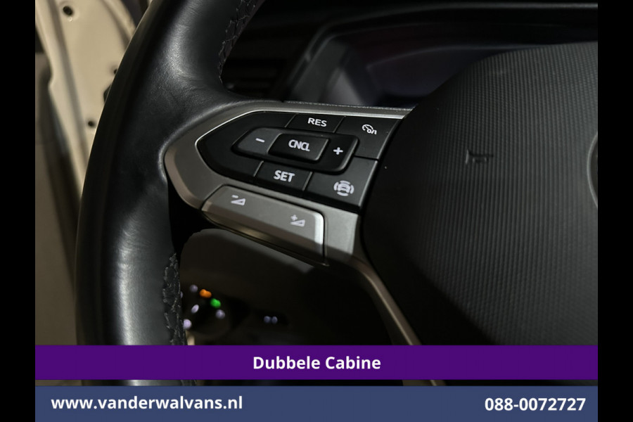Volkswagen Transporter 2.0 TDI L2H1 Dubbele Cabine Euro6 Airco | 5-Zits | Navigatie | 2200kg Trekhaak | Apple Carplay Android Auto, Cruisecontrol, Parkeersensoren