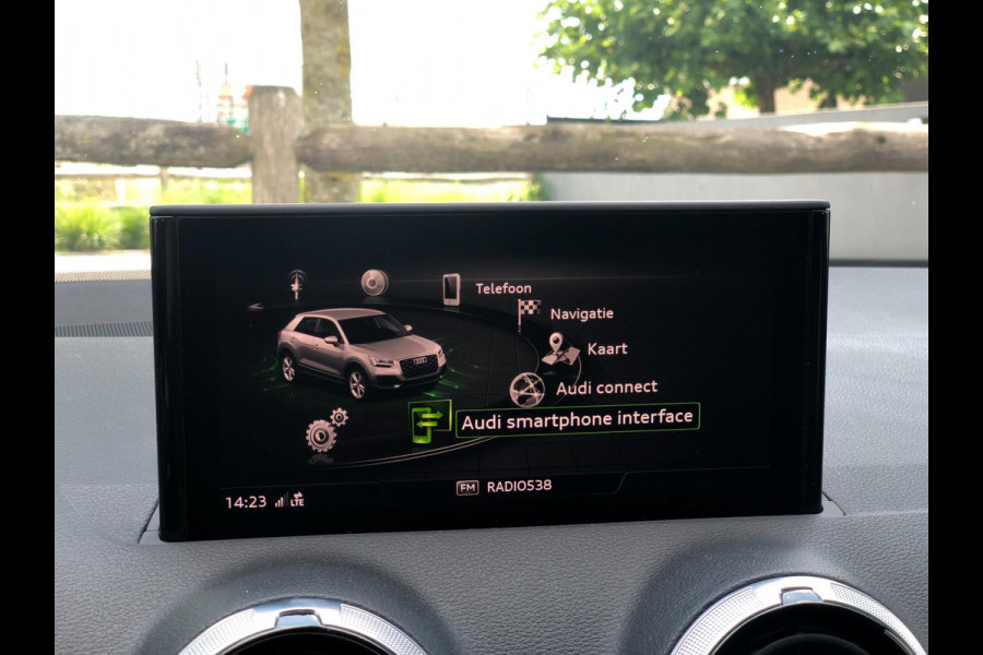 Audi Q2 35 TFSI S Edition | S-Line | Virt. Cockp., Navi, Camera, Carplay/Android, Cruise, Climate, Afn. Trekh. | Dealeronderhouden