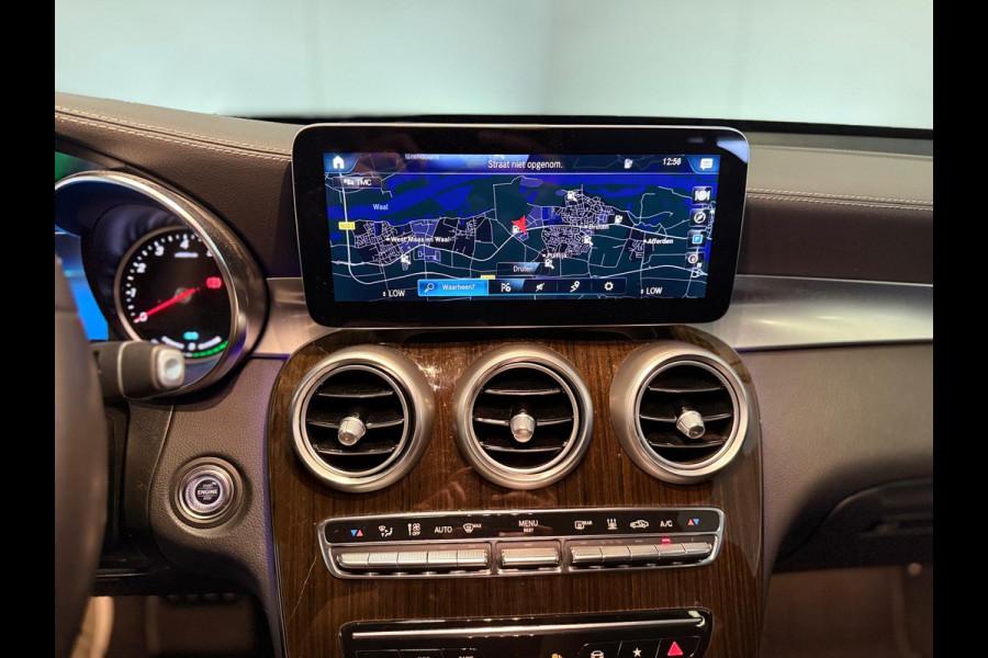 Mercedes-Benz GLC 300e 4 Matic Luxury-PANORAMA-360 CAMERA-TREKHAAK-DODEHOEK-COMPLEET