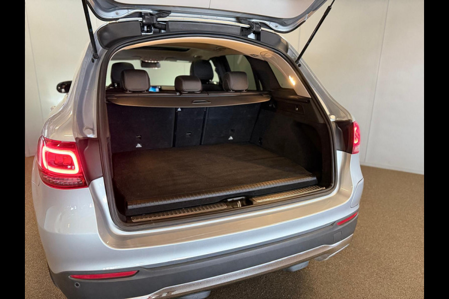 Mercedes-Benz GLC 300e 4 Matic Luxury-PANORAMA-360 CAMERA-TREKHAAK-DODEHOEK-COMPLEET