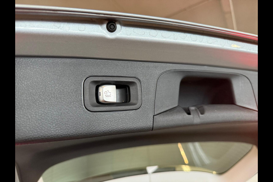 Mercedes-Benz GLC 300e 4 Matic Luxury-PANORAMA-360 CAMERA-TREKHAAK-DODEHOEK-COMPLEET