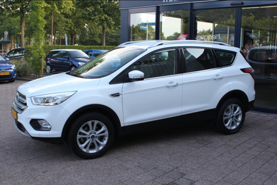 Ford Kuga 1.5 EcoBoost Titanium|Prijs rijklaar incl. 12 mnd garantie| Trekhaak Navi PDC Stoel en stuurverwarming Carplay