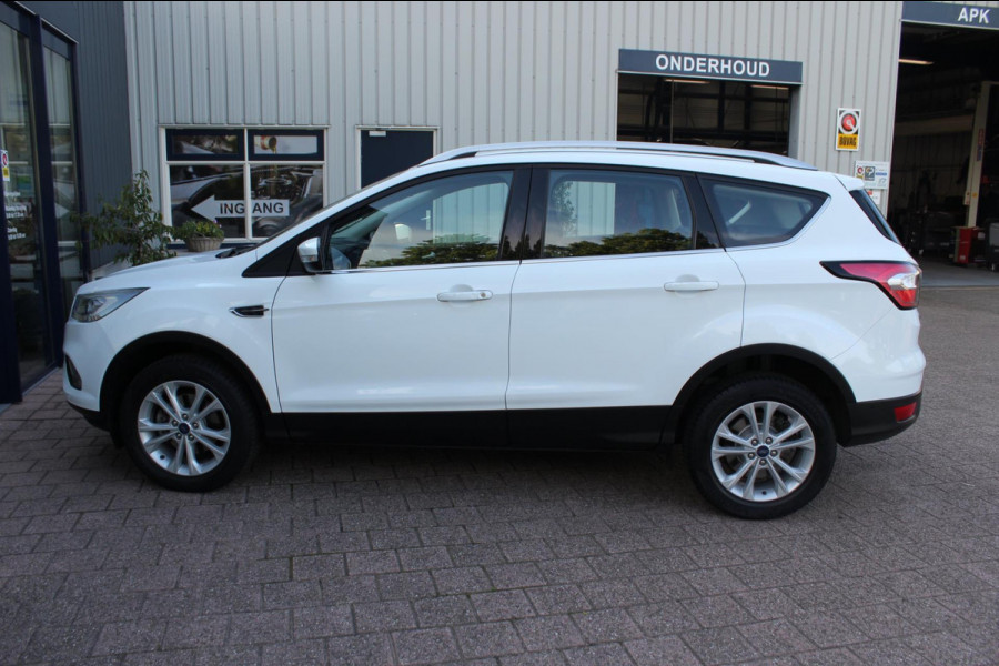 Ford Kuga 1.5 EcoBoost Titanium|Prijs rijklaar incl. 12 mnd garantie| Trekhaak Navi PDC Stoel en stuurverwarming Carplay