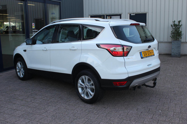 Ford Kuga 1.5 EcoBoost Titanium|Prijs rijklaar incl. 12 mnd garantie| Trekhaak Navi PDC Stoel en stuurverwarming Carplay