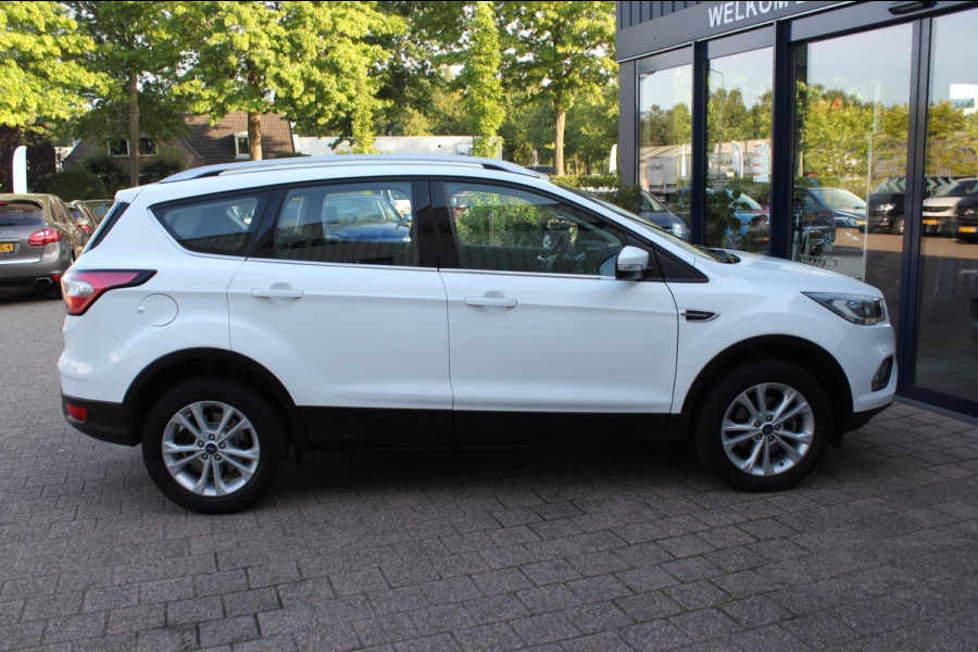 Ford Kuga 1.5 EcoBoost Titanium|Prijs rijklaar incl. 12 mnd garantie| Trekhaak Navi PDC Stoel en stuurverwarming Carplay
