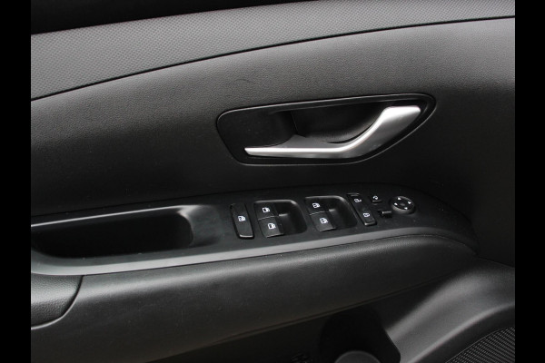 Hyundai Tucson 1.6 T-GDI PHEV Comfort 4WD Climate control Adaptieve cruise control Parkeersensoren achter Achteruitrij camera Navigatie LED Apple Carplay/ Android Auto